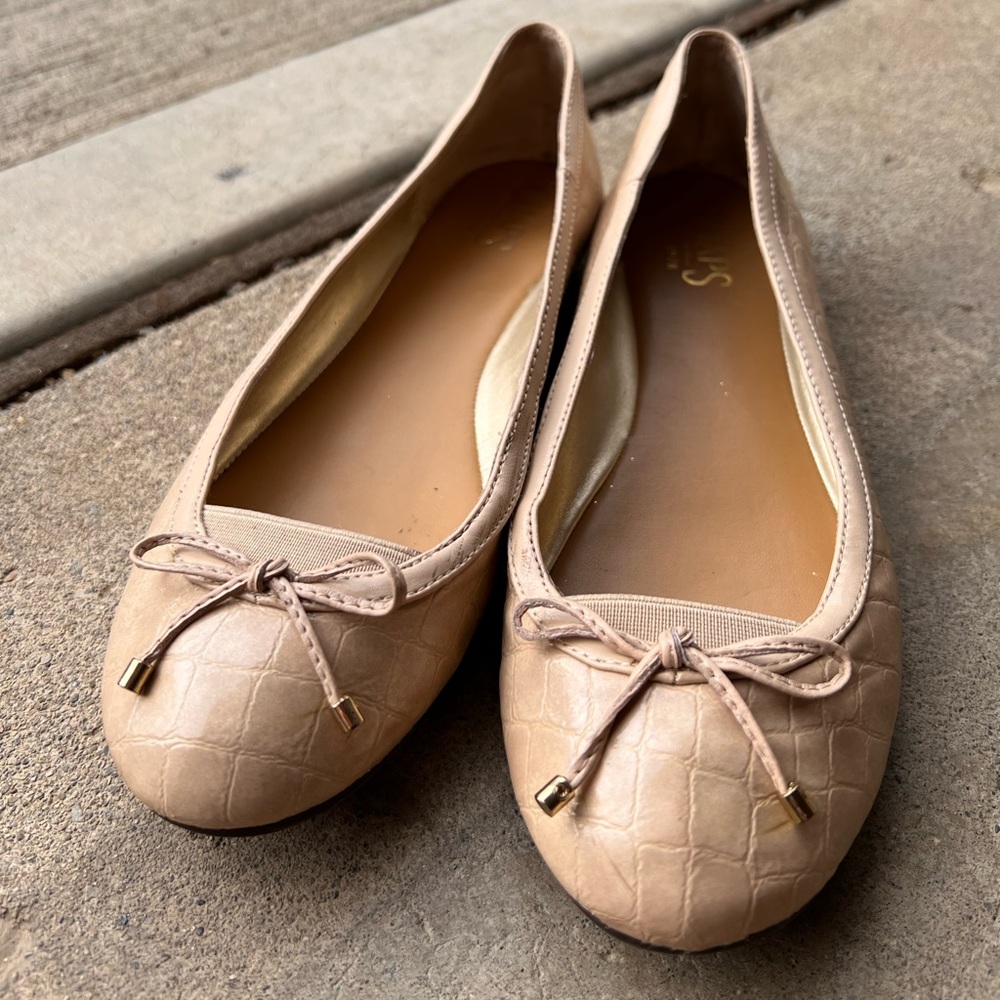 Nude ballet flat size 7